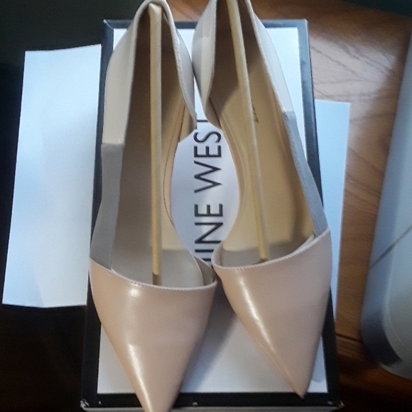 NINE WEST SHOES SIZE 7.5 M NATURAL - Picture 2 of 8